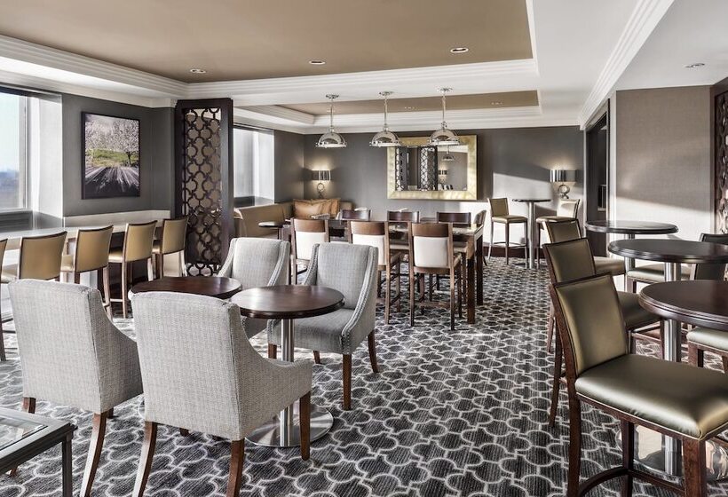 俱乐部房间, Sheraton Toronto Airport Hotel & Conference Centre