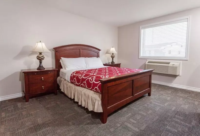 スイート, Super 8 By Wyndham Kirkland Lake