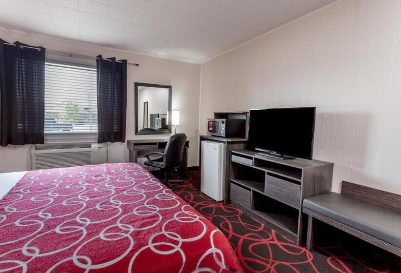 标准间, Super 8 By Wyndham Kirkland Lake