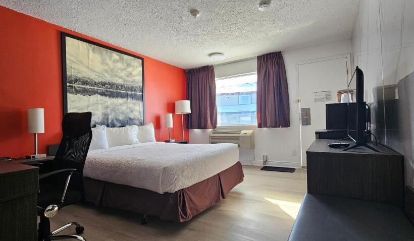 标准间, Super 8 By Wyndham Kirkland Lake