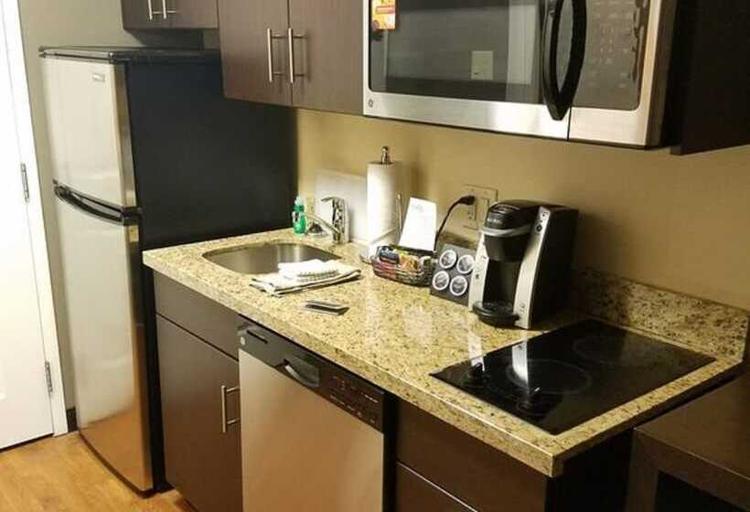 جناح, Towneplace Suites By Marriott London