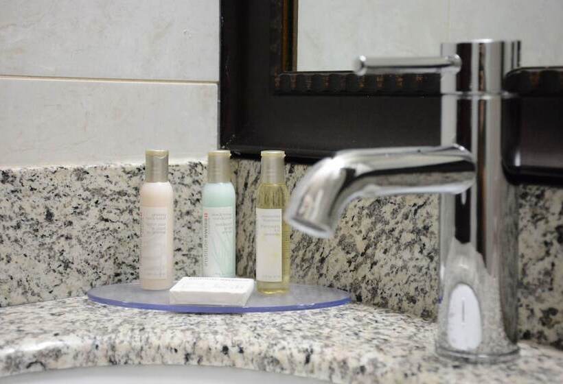 חדר סטנדרט, Travelodge By Wyndham Lethbridge