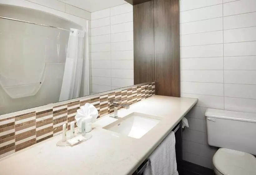 Deluxe-huone, Quality Inn Rouynnoranda