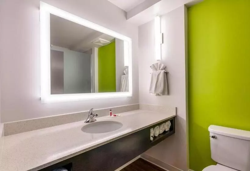 اتاق استاندارد, Super 8 By Wyndham Winnipeg East Mb