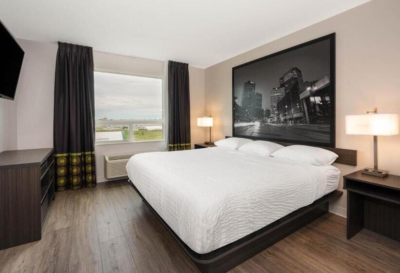 キングサイズベッドのスタンダードルーム, Super 8 By Wyndham Winnipeg East Mb