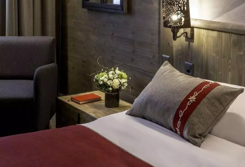 Perhehuone Yhdistettävä, Edelweiss Manotel