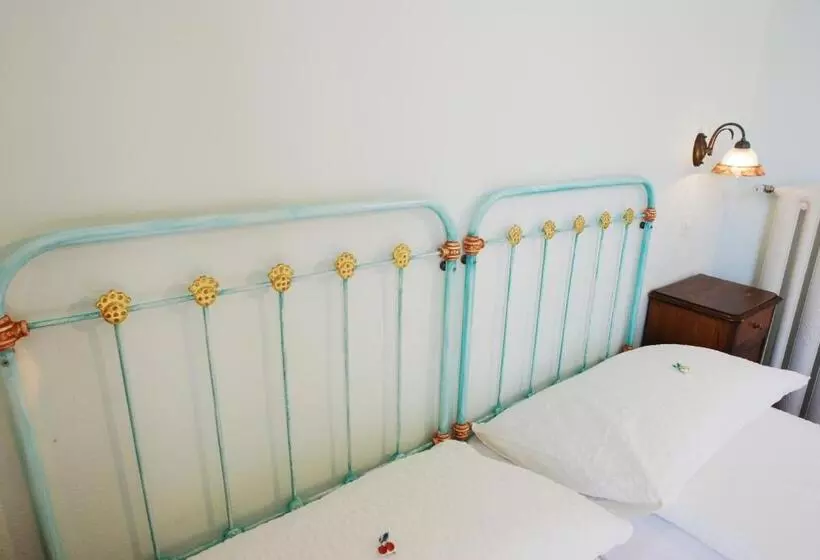 اتاق استاندارد با سرویس بهداشتی مشترک, &hostel Montarina