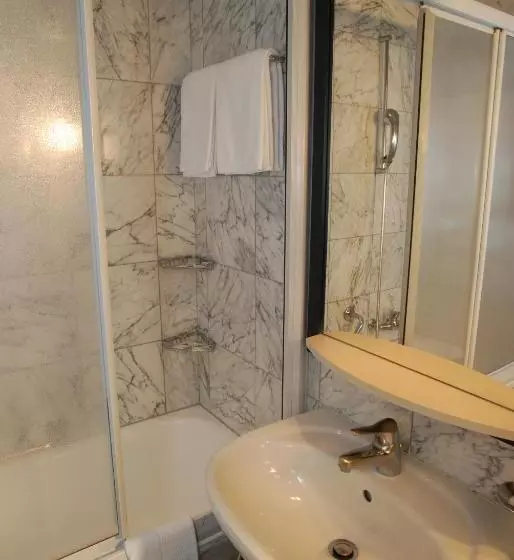 اتاق استاندارد یک نفره, &hostel Montarina