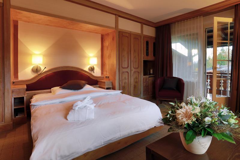 غرفة قياسية فردية, Adula