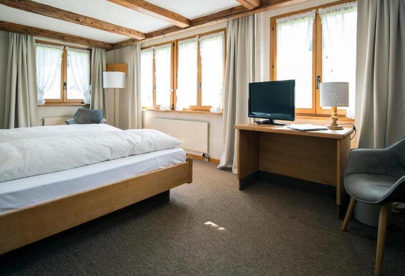 ドゥプレックスルーム, Alphorn