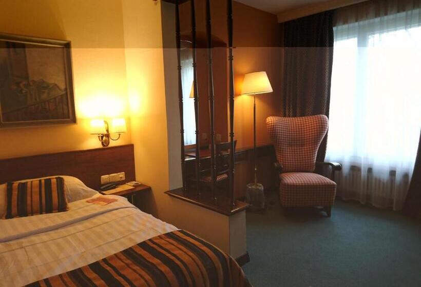 חדר סטנדרט יחיד, Athmos