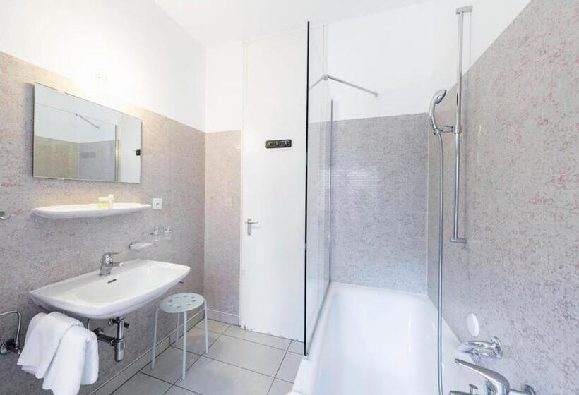 Standard Trippelrum, Atlantico Self Check In