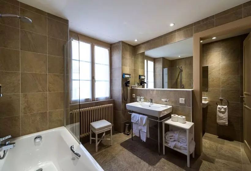 スイート, Auberge Du Raisin