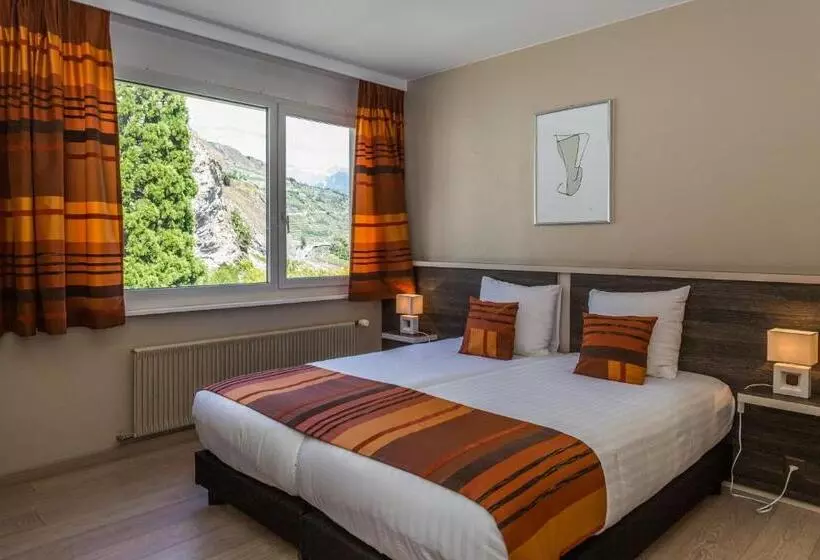 Quarto standard, Castel