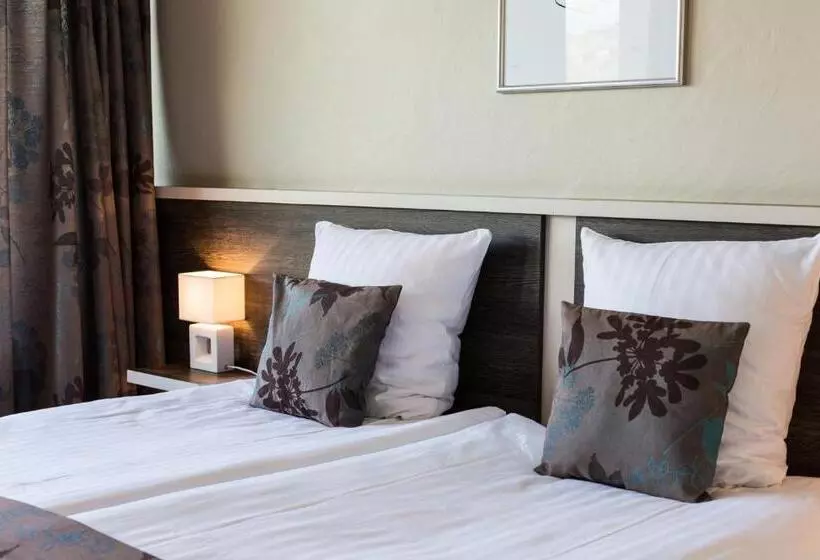 Quarto standard, Castel