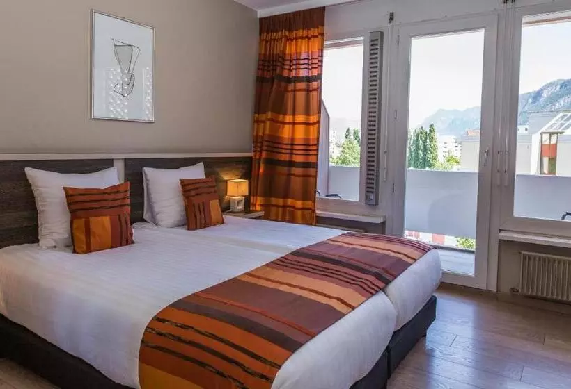 Quarto superior, Castel