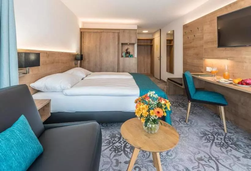 اتاق سوپریور با بالکن, Central Sporthotel Davos