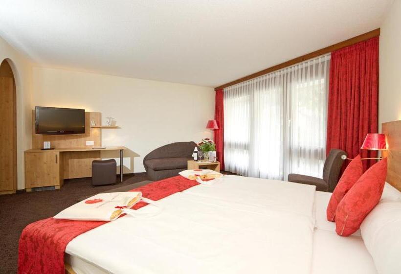 Номер Superior с Балконом, Central Sporthotel Davos