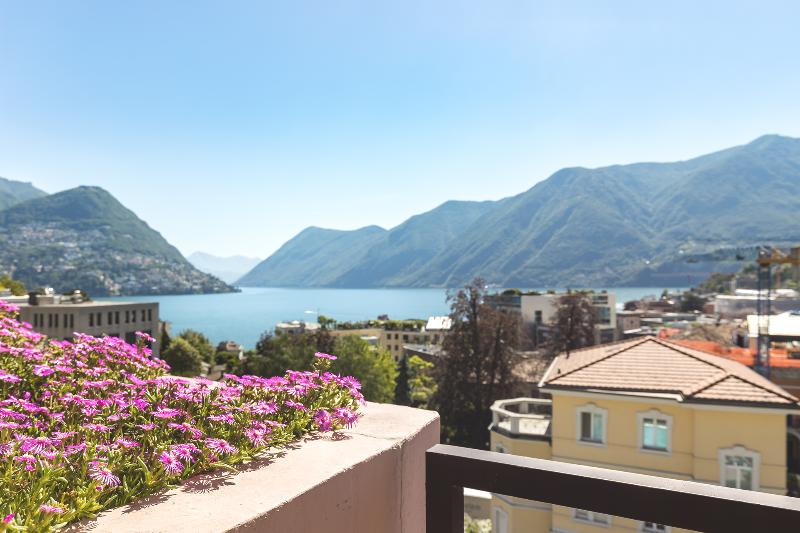 اتاق سوپریور, Delfino Lugano