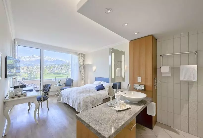 Comfort room with view, Eden Spiez