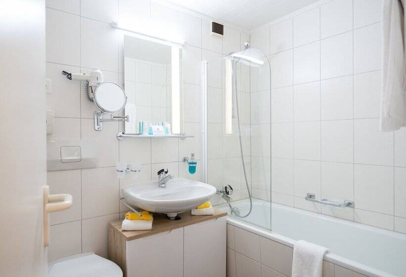 스탠다드 룸, Europe