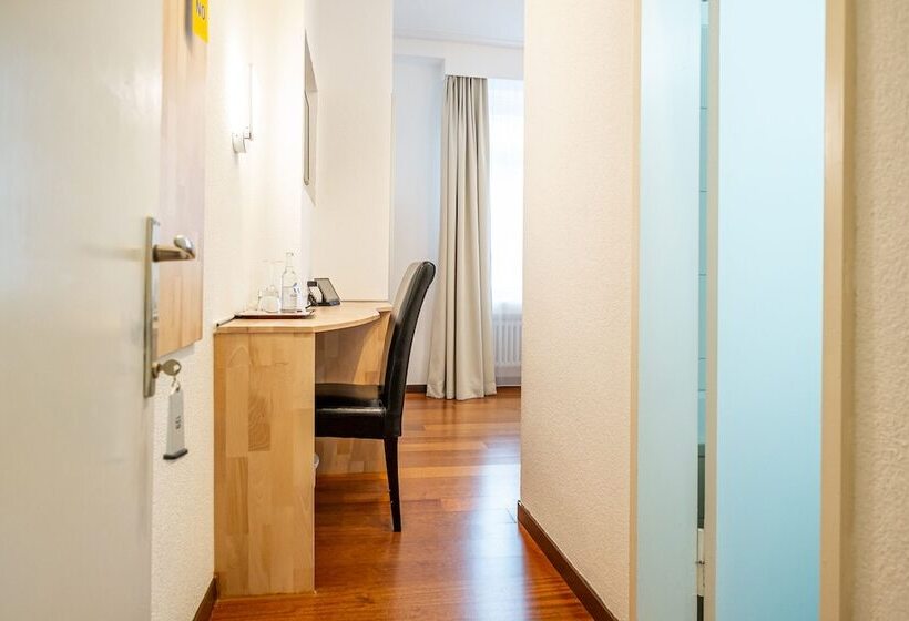 스탠다드 싱글 룸, Europe