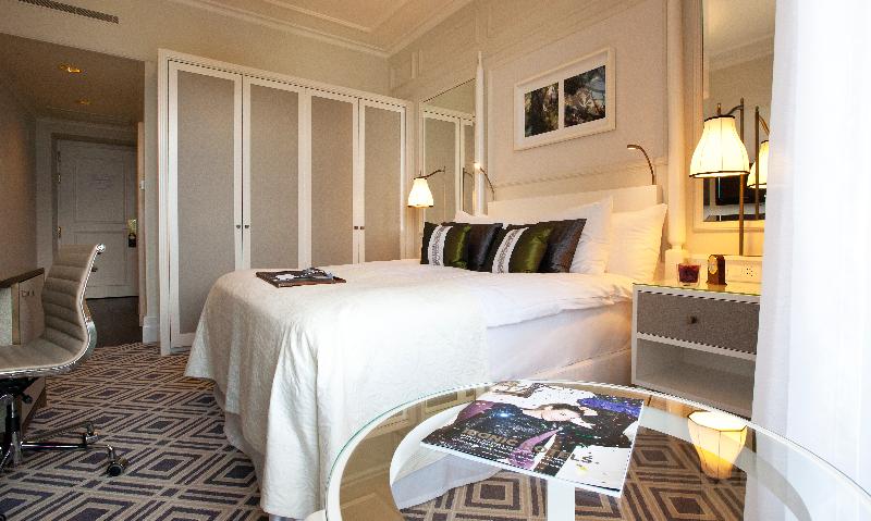 标准间带湖景, Fairmont Le Montreux Palace