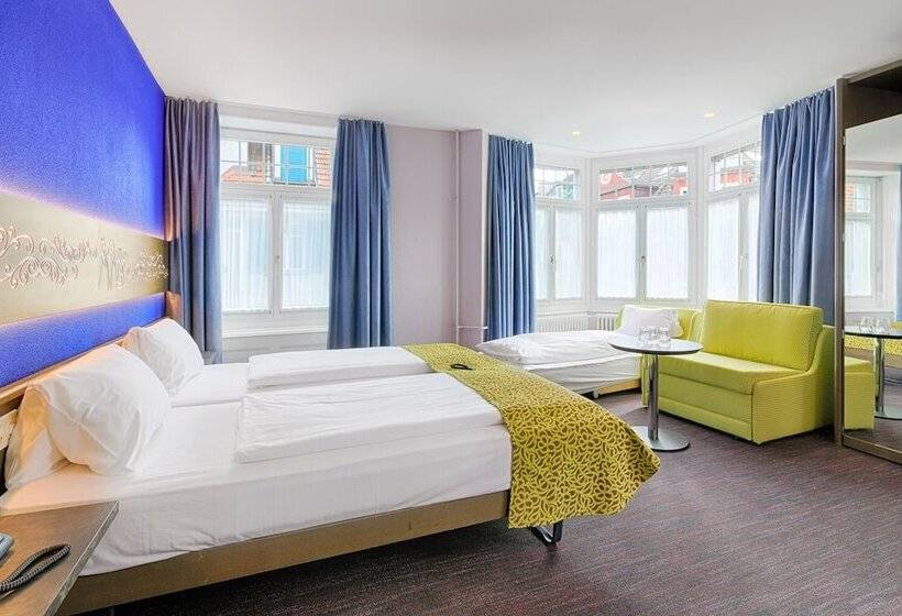 Pokój Standard Trzyosobowy, Drei Könige