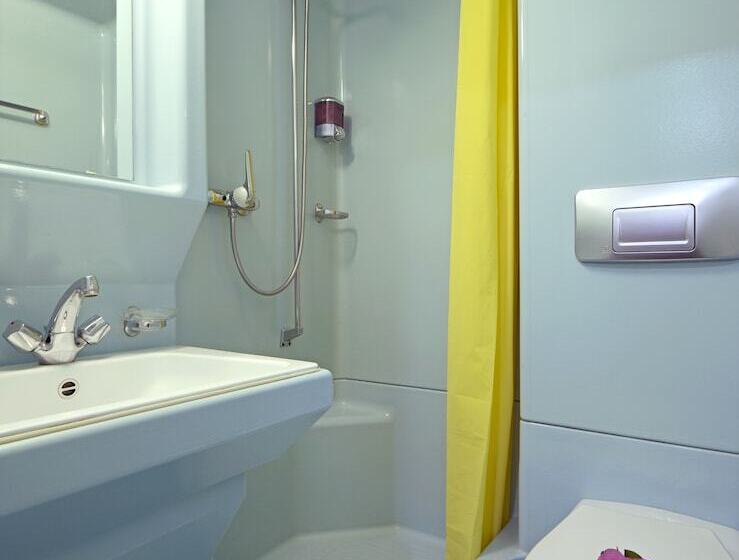 غرفة قياسية ثلاثية, Garni Montaldi