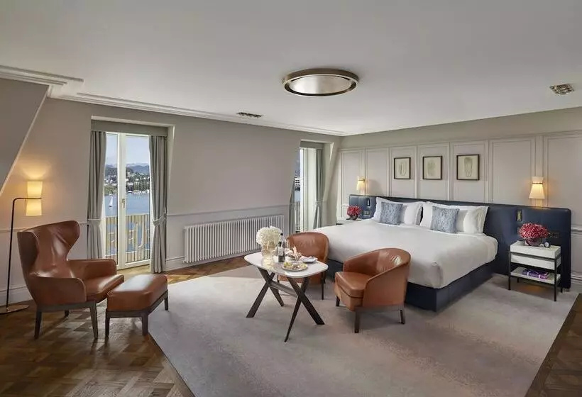湖の見えるジュニアスイート, Mandarin Oriental Palace, Luzern