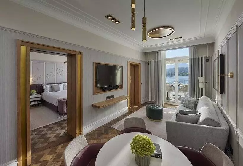Suite with lake view, Mandarin Oriental Palace, Luzern
