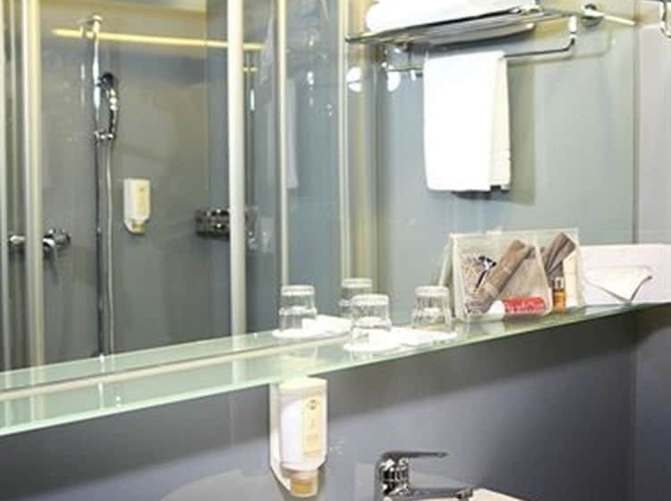 コンフォートルーム, Montana Zurich