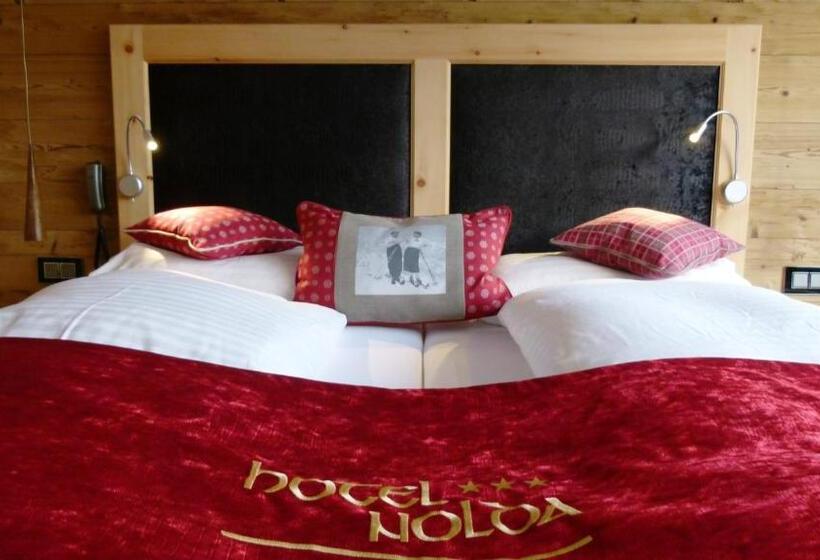 חדר סופריור לשלושה, Nolda
