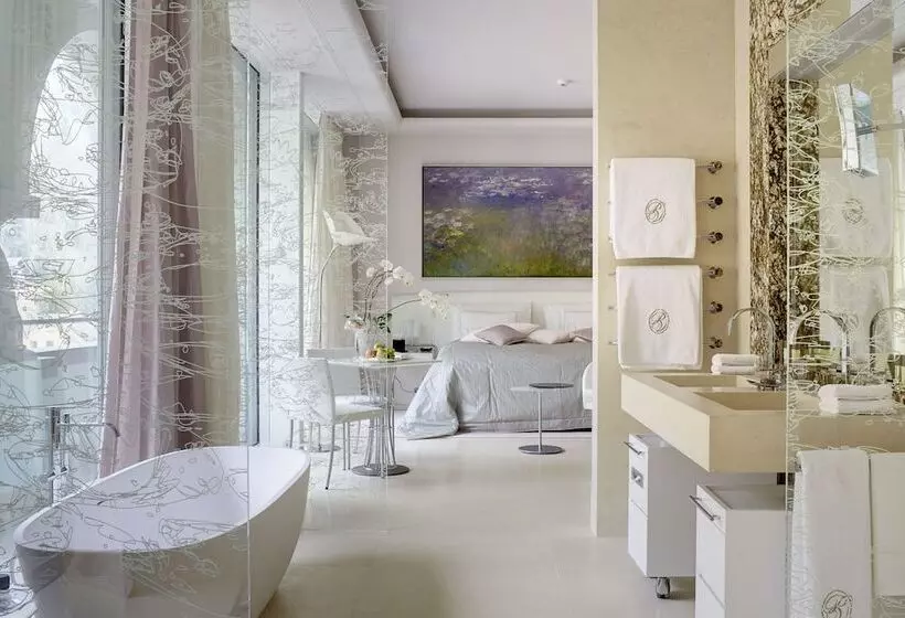 山の見えるジュニアスイート, Park Hotel Vitznau
