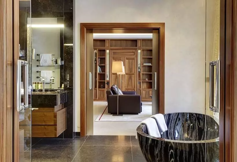 レイクビューデラックスルーム, Park Hotel Vitznau
