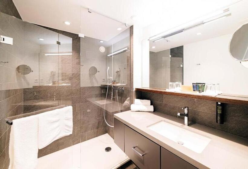 Семейный Номер, Park Hotel Winterthur