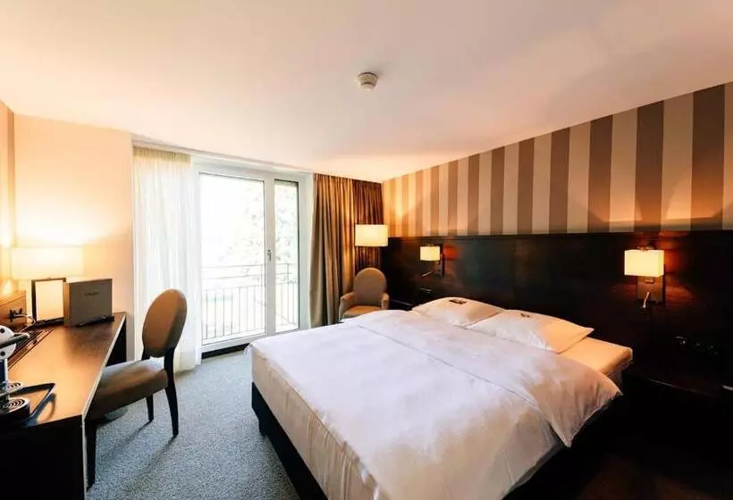 Deluxe Room, Park Hotel Winterthur