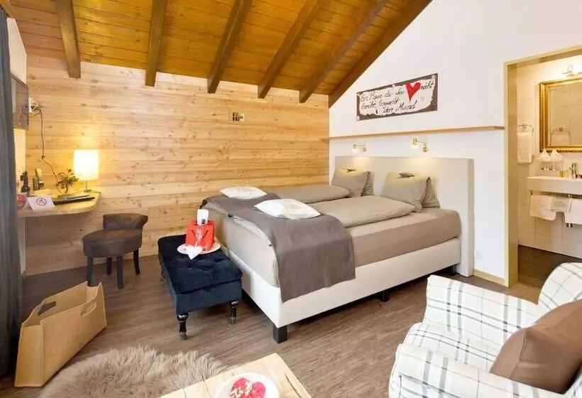Premium room w/ mountain view, Restaurant Bürchnerhof
