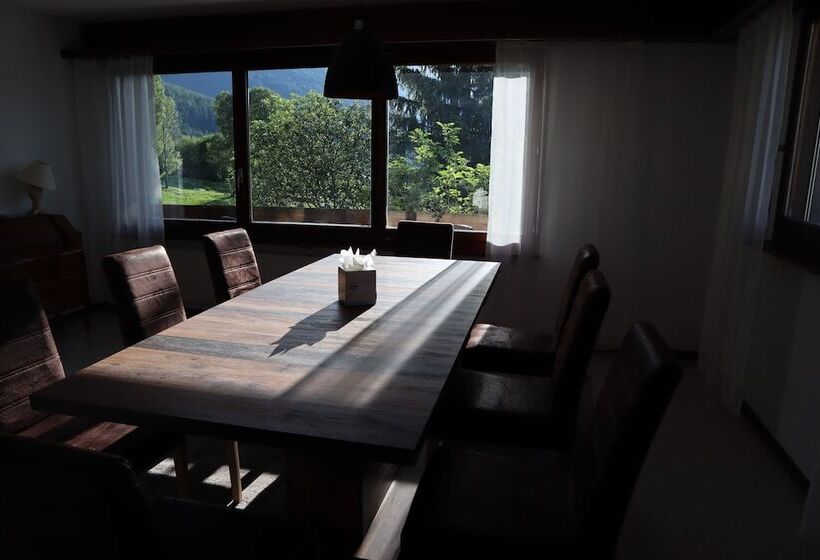 דירת חדר, Restaurant Bürchnerhof