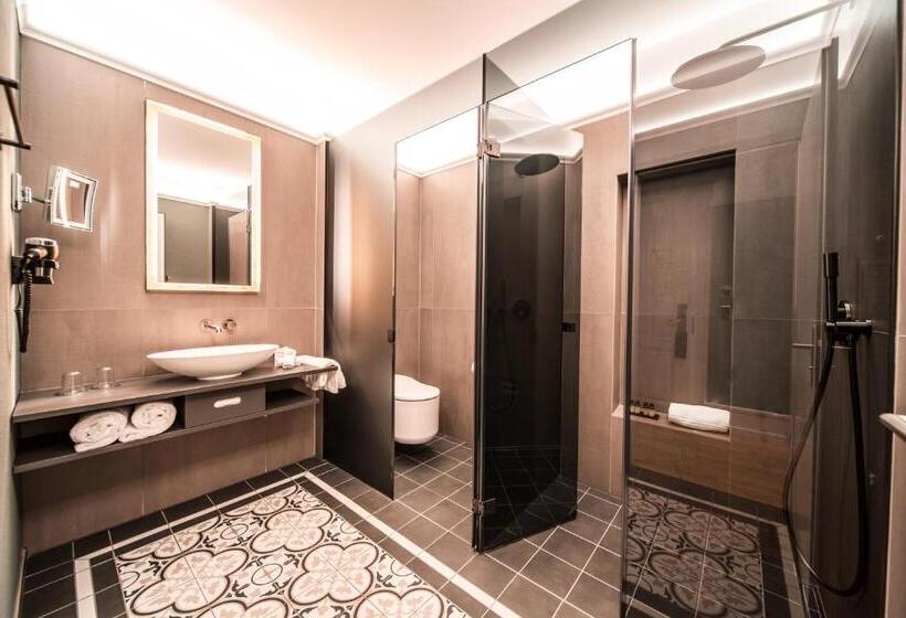 Executive Room, Royal St Georges Interlaken Mgallery Collection