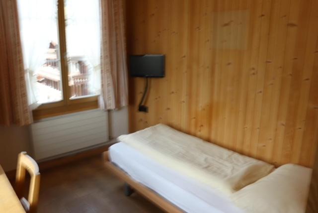 标准单人间, Saanerhof