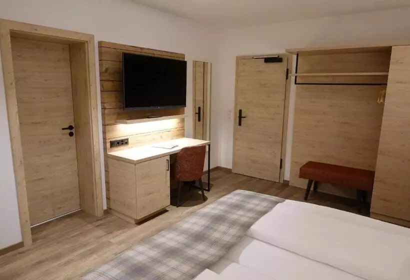 Quarto Familiar Deluxe, Schweizerhof