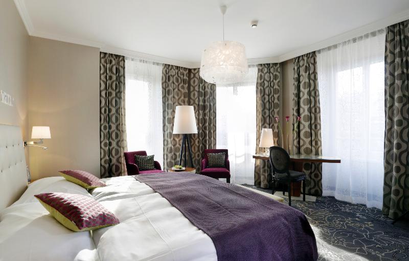 带城市景观的标准间, Schweizerhof Luzern