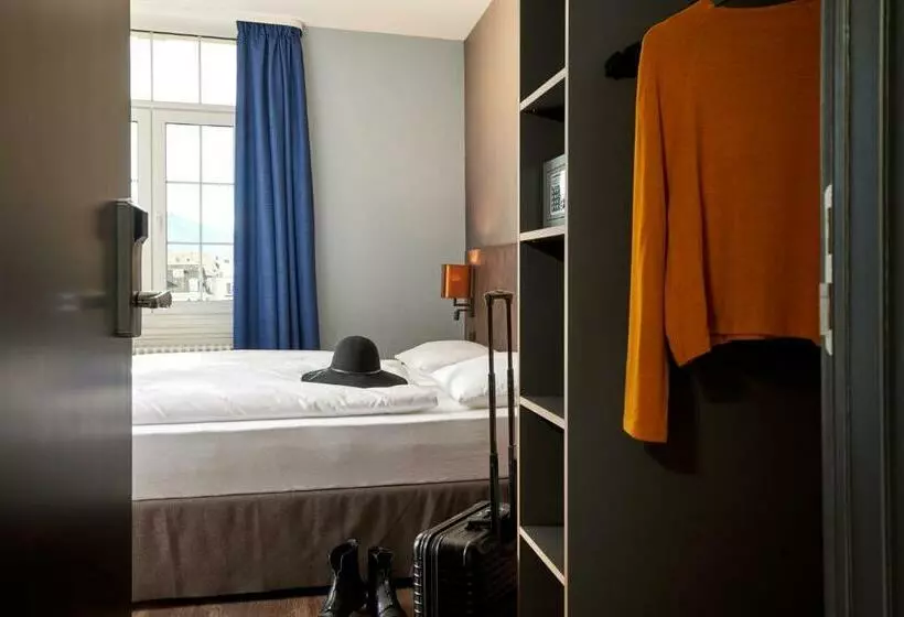اتاق استاندارد, The Hey Hotel