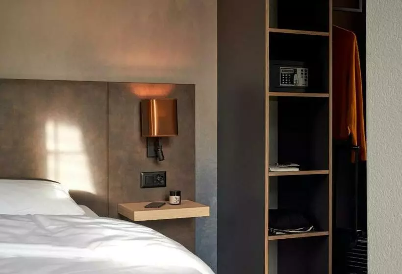 اتاق استاندارد, The Hey Hotel