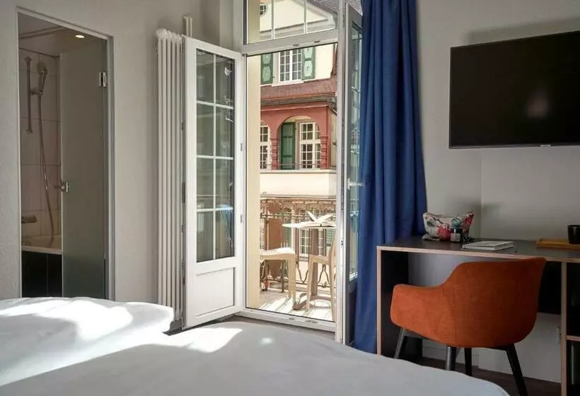 اتاق استاندارد, The Hey Hotel