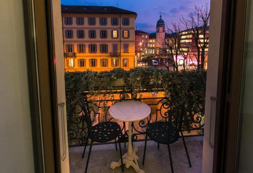Comfort room with balcony, Zurigo Downtown