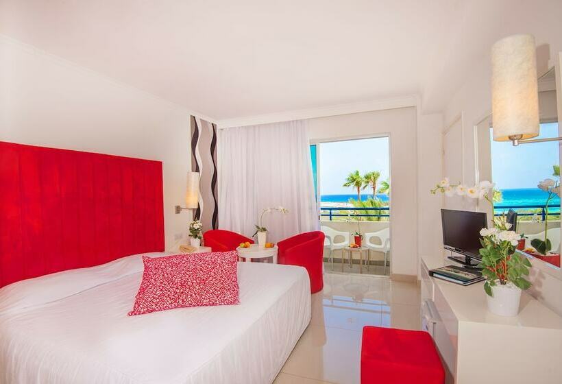 اتاق استاندارد با چشم‌انداز دریا, Dome Beach Marina Hotel & Resort