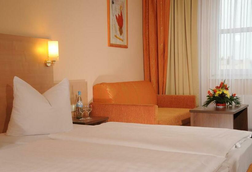 اتاق استاندارد, Plaza Inn Berlin Charlottenburg