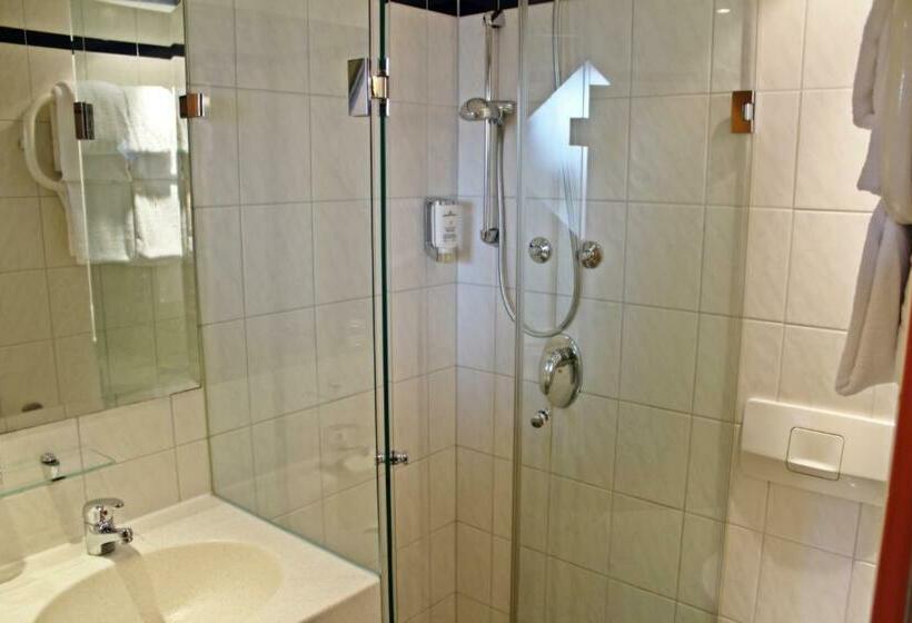 اتاق استاندارد, Plaza Inn Berlin Charlottenburg